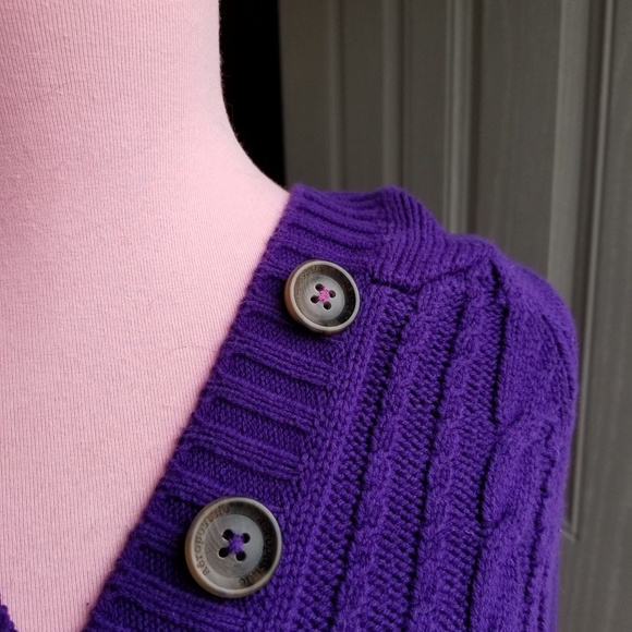 Sweater - Picture 3 of 4